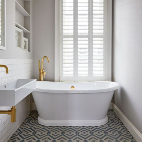BAS065-S180-BC-Designs-Freestanding-Boat-Bath-01