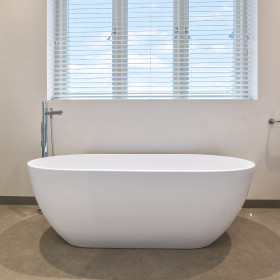 StoneKAST Pebble Mini Freestanding Bath 1500 x 760mm Matt White (Waste Included)