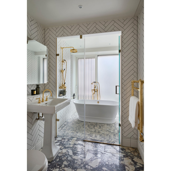 BAB032-BC-Designs-Freestanding-Bath-06