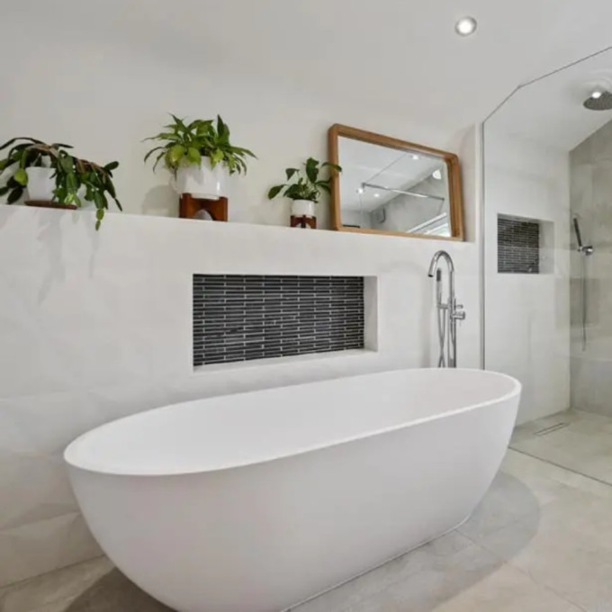 StoneKAST Pebble Freestanding Bath 1800 x 900mm Matt White (Waste Included)