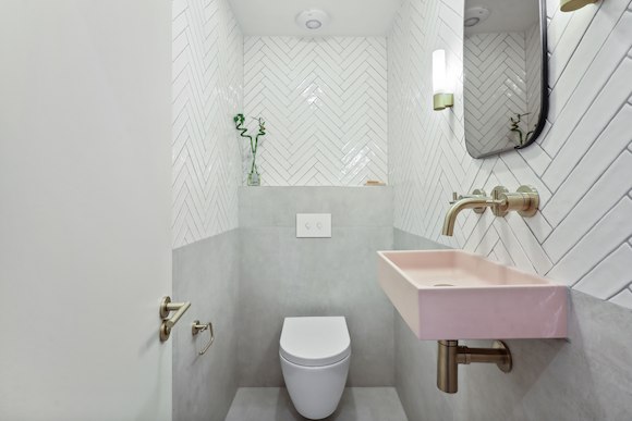 Serene Bathroom Suite in Richmond
