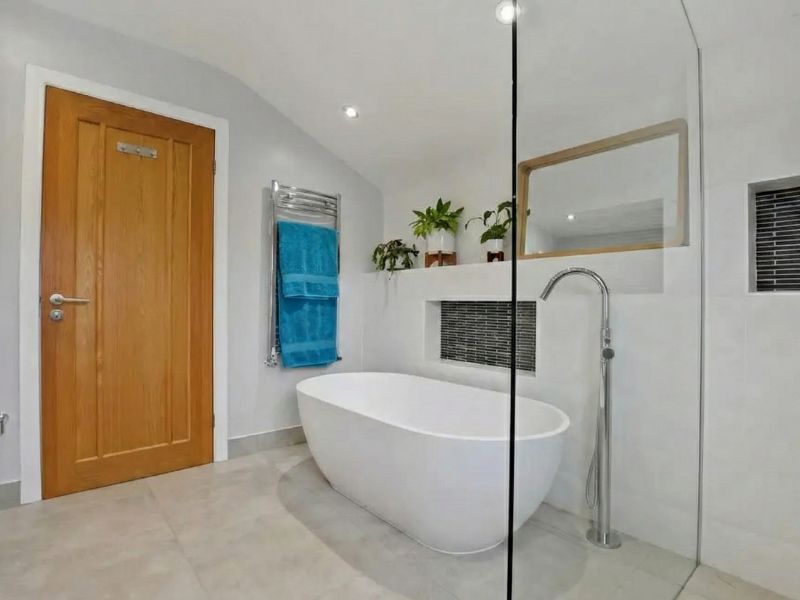 BathroomsbyDesign | Nationwide Bathroom Design Specialists