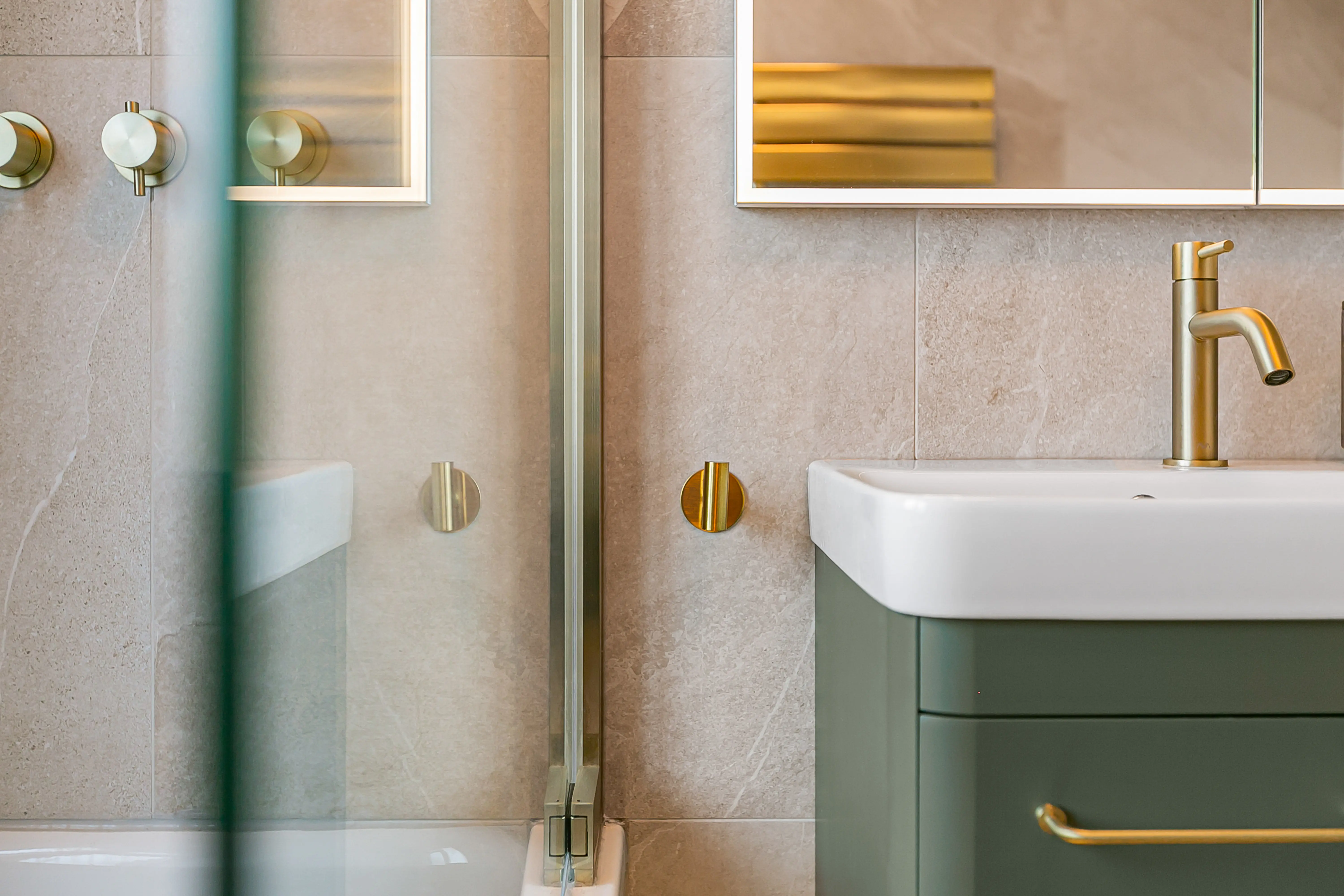 BathroomsbyDesign | Nationwide Bathroom Design Specialists