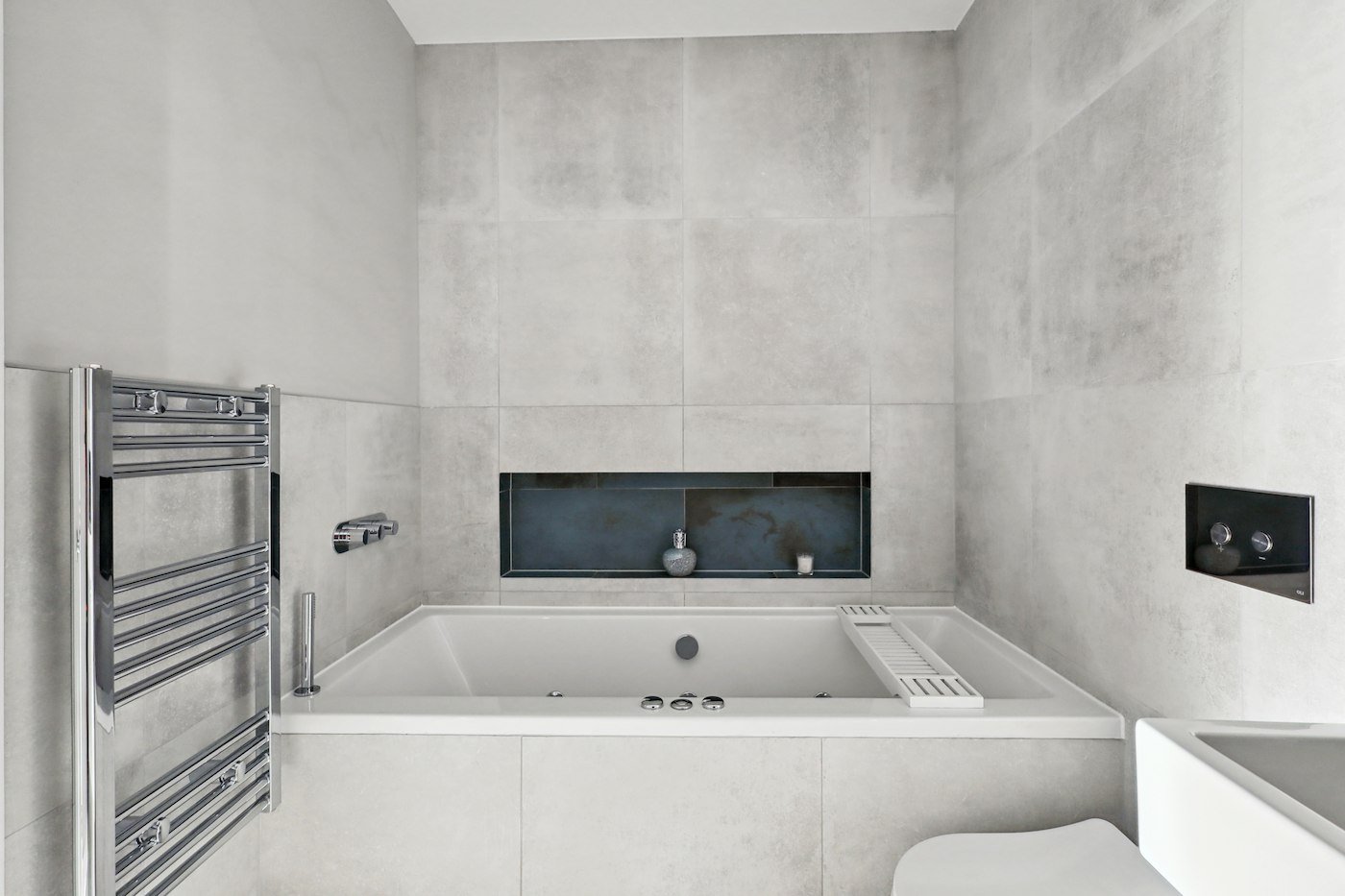 Wraysbury Family Bathroom