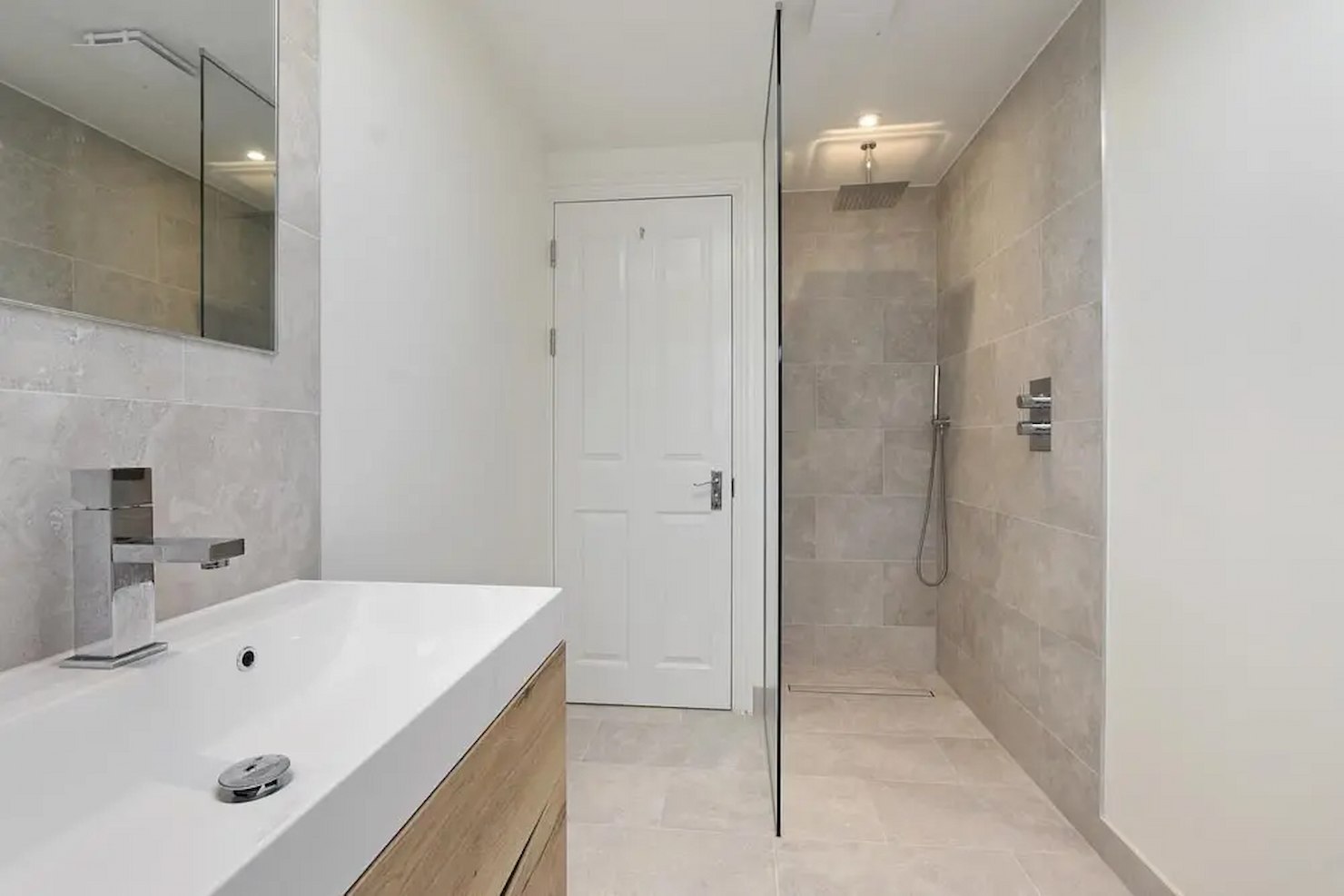 Soft and Serene Bathrooms in Fulham