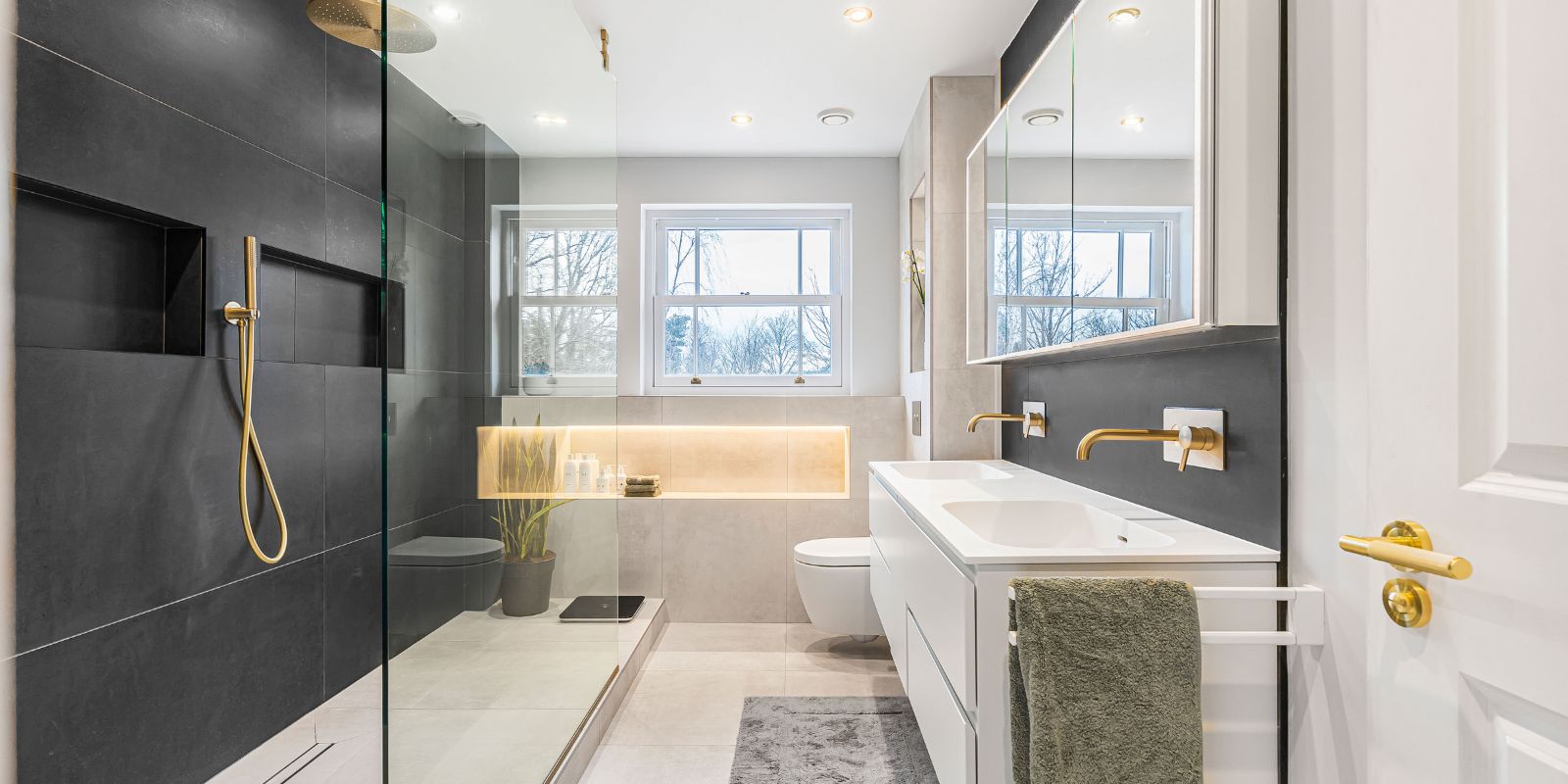 After - A Stylish High-End Master Ensuite