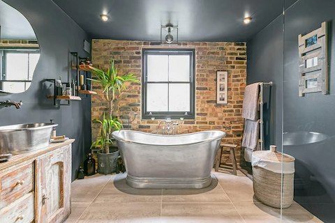 360° View - Unique Modern/ Traditional Bathroom in Twickenham