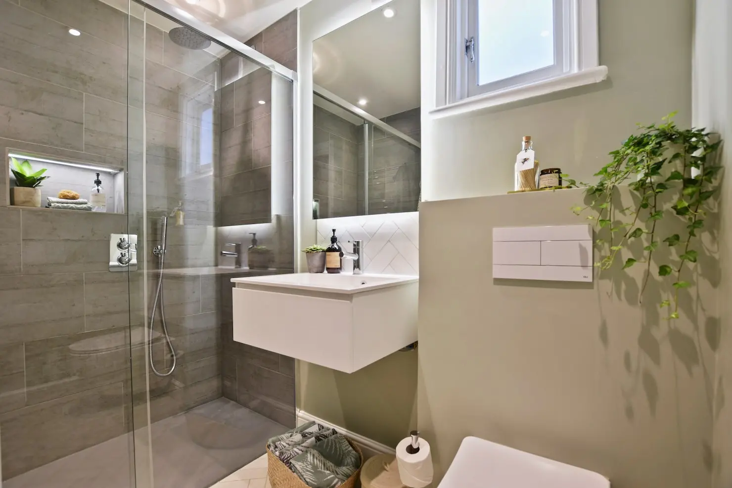Warm & Cosy Bathrooms in Battersea