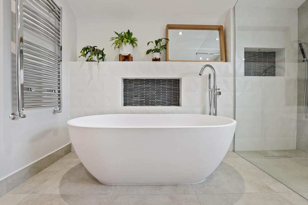 Spacious Modern Bathroom in Brentford
