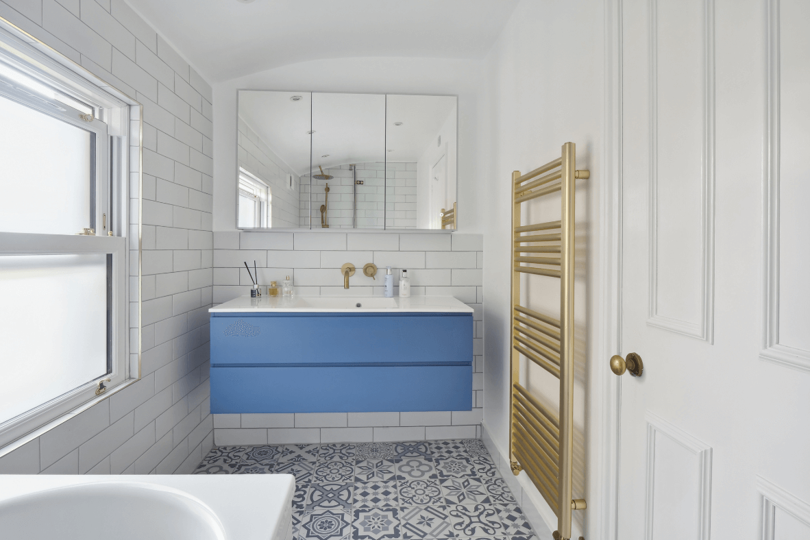Elegant Family Bathroom in Wandsworth